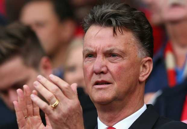 Louis Van Gaal không đổ lỗi cho hàng phòng ngự khi Man Utd sa sút