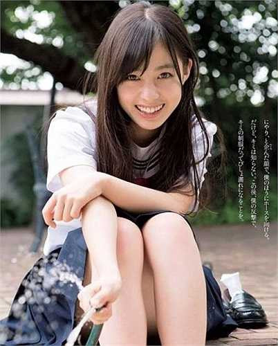 Theo đó, cô gái gây sốt này có tên Hashimoto Kanna (sinh năm 1999). Kanna hiện sống ở tỉnh Fukuoka, Nhật Bản.