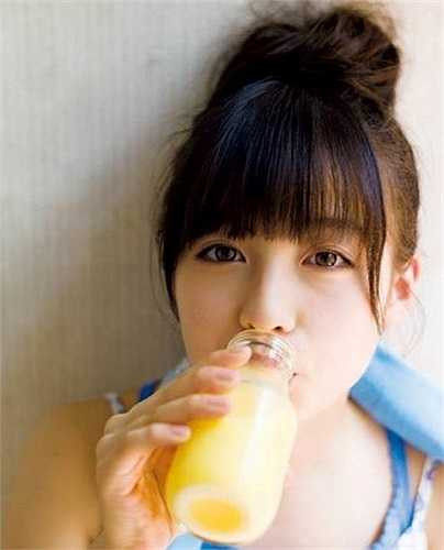 Bên cạnh đó, các video có sự góp mặt của Kanna cũng hút triệu lượt xem.