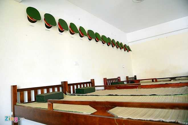 Ký túc xá của trường gồm 7 tòa nhà cao tầng (từ 5 đến 12 tầng) bảo đảm chỗ ở nội trú cho toàn bộ học viên trong nước và quốc tế.