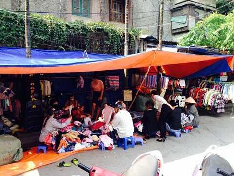 hàng thùng, Đông Tác, quần áo, đắt hàng