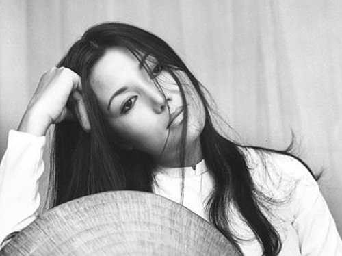 Bà còn được vinh danh là một trong “Tứ đại mỹ nhân màn ảnh Việt” trong suốt một thời gian dài. 