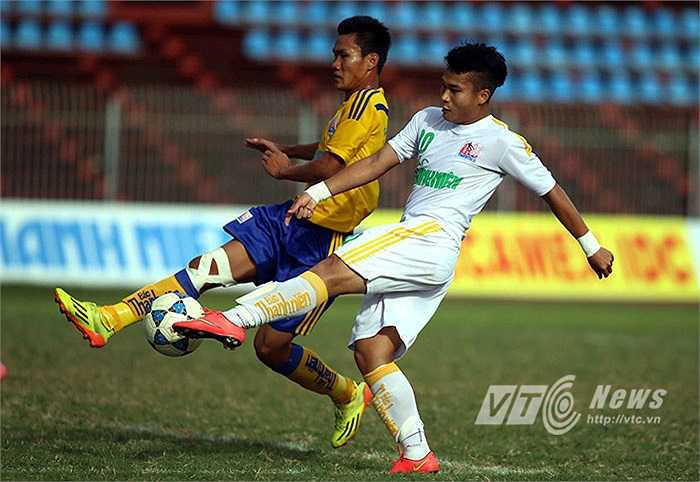 Trận bán kết còn lại là cuộc đọ sức giữa U21 Hà Nội T&T và U21 Đồng Tháp