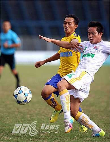 Nhưng U21 Hà Nội T&T vẫn chơi tập trung trước đội bóng phố Núi