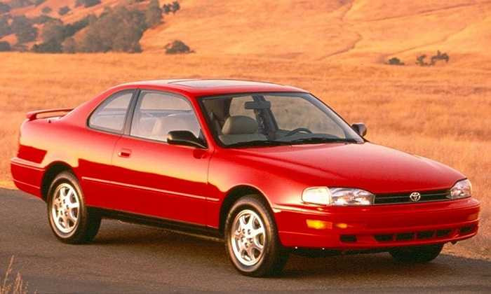 Toyota cho ra mắt mẫu Camry Coupe thuộc thế hệ thứ 3 vào năm 1992 với động cơ tùy chọn lần lượt là 1.8 lít, 2.0 lít và 2,2 lít với xy-lanh kiểu I-4.