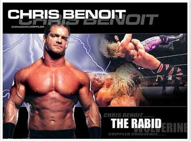 Christopher Michael Benoit, một đô vật chuyên nghiệp người Canada (vô địch thế giới hai lần) đã giết cả gia đình mình do không kiểm soát được bản thân khi lạm dụng steroid. 