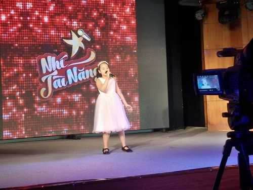 'Nhí tài năng' 2014: Bất ngờ vòng nước rút