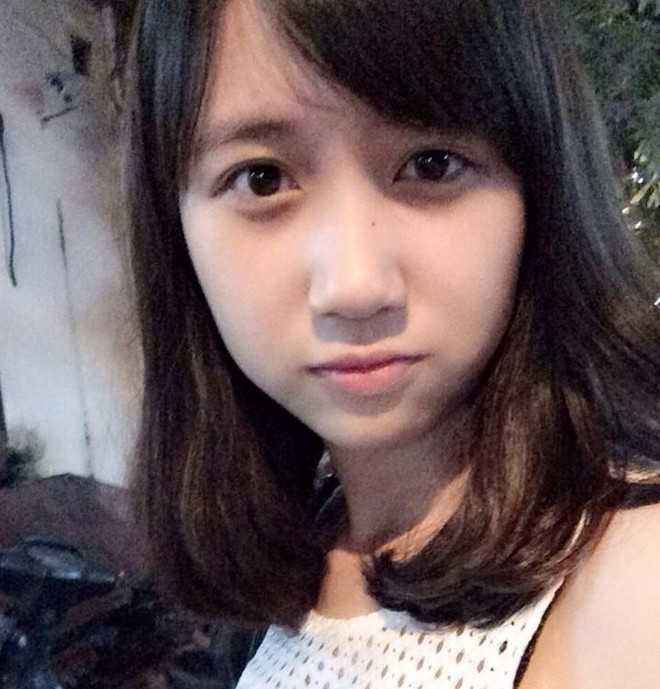 Nữ sinh nổi tiếng nhờ không cần son phấn