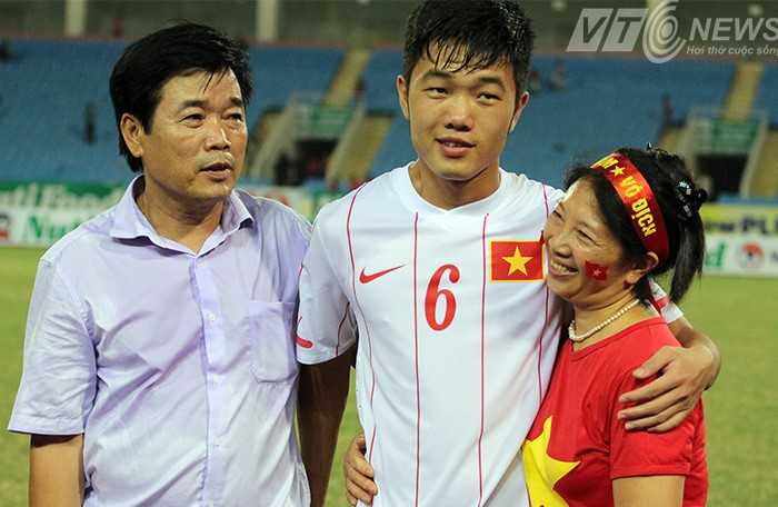 Xuân Trường bên cạnh gia đình