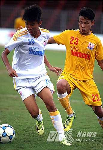 Khác với trận bán kết 1 giữa U21 SLNA và U21 SHB Đà Nẵng, trận bán kết 2 giữa U21 Hà Nội T&T và U21 Đồng Tháp diễn ra 'tẻ nhạt' hơn