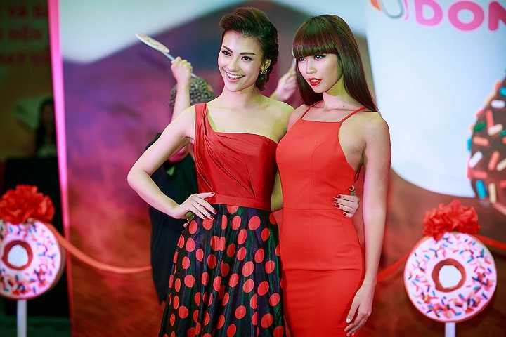 Siêu mẫu Hà Anh cũng góp mặt trong sự kiện.