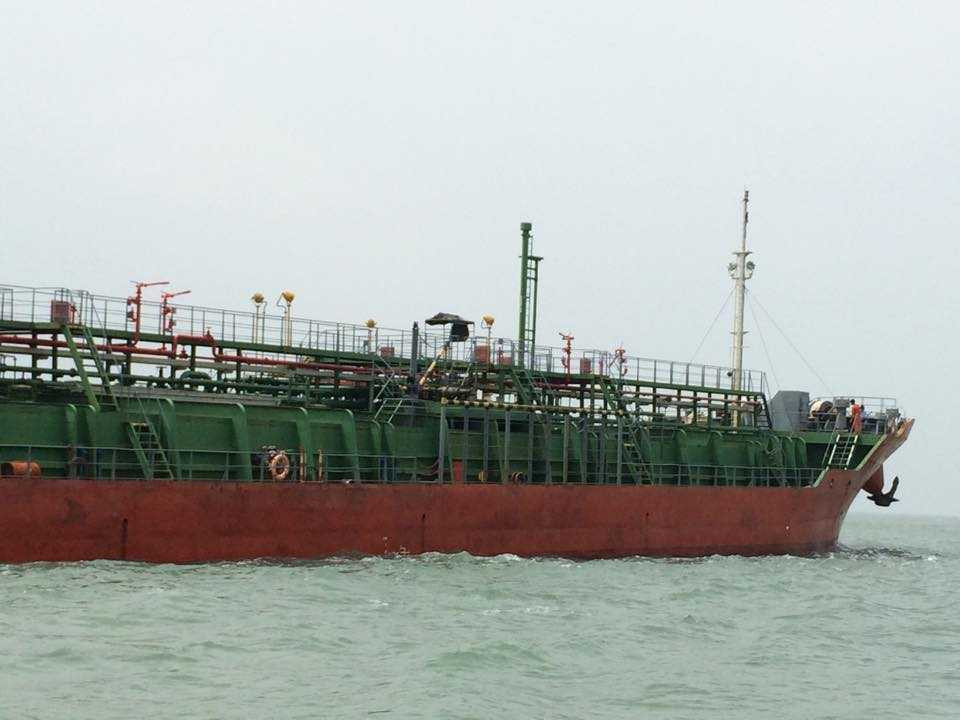 Tiếp cận 18 thuyền viên tàu Sunrise 689 bị cướp biển tấn công