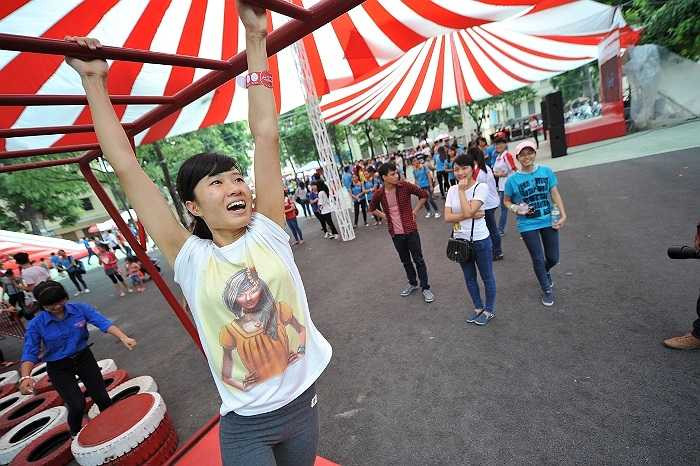 Số tiền sẽ được dành để giúp đỡ những người nghèo tại xã đảo Thạch An, Cần Giờ, TP.HCM và một số xã ở huyện Chiêm Hóa, Tuyên Quang. 