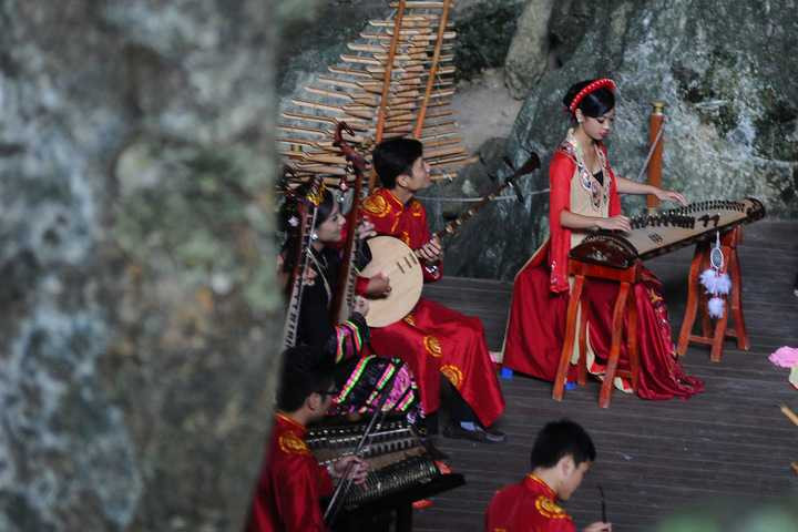 hoà nhạc dân tộc