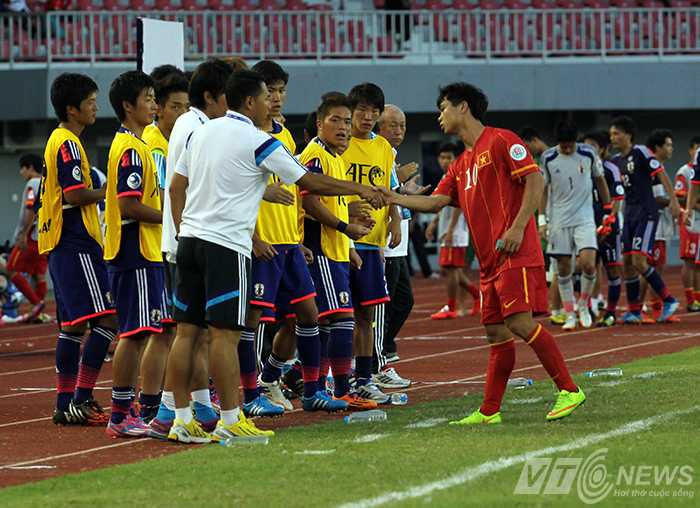 U19 Việt Nam xứng đáng được ngợi khen vì nỗ lực trong cả quá trình dài (Ảnh: Nhạc Dương)