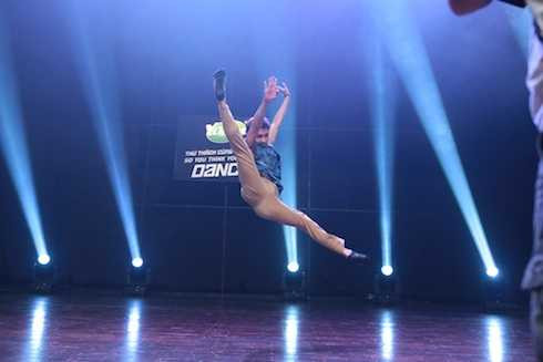 thử thách cùng bước nhảy