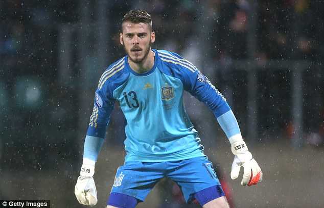 Sợ Real nhóm ngó, Man Utd 'trói chân' David de Gea