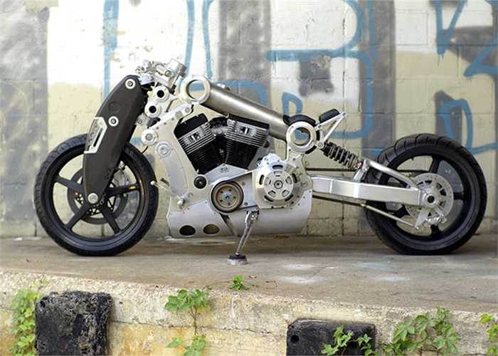 1. Neiman Marcus Limited Edition Fighter, giá 110.000 USD. Chiếc xe có dáng vẻ như một chiếc ê-ke học sinh. Duy nhất chỗ ngồi lái xe bọc miếng da nhỏ, còn lại toàn bộ thân xe làm bằng hợp kim nhôm tương tự vỏ máy bay.