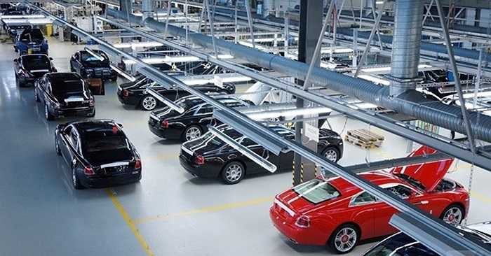 Khu vực xếp xe đã hoàn thành kiểm tra chất lượng, chờ chạy thử để nghiệm thu và bàn giao cho bộ phận thương mại.