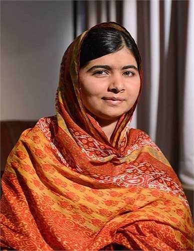  Yousafzai (17 tuổi) là người trẻ tuổi nhất của giải Nobel Hòa bình với các hoạt động thúc đẩy giáo dục trẻ em gái, giúp đỡ trẻ em tị nạn Syria. Cô nhận bằng tiến sĩ danh dự về luật dân sự tại Canada.