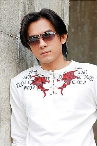 Thành công của anh cũng vượt ra khỏi biên giới Việt Nam khi Đan Trường thường xuyên xuất hiện trong nhiều chương trình giao lưu văn hóa quốc tế, và từng có sự kết hợp với ngôi sao điện ảnh – ca nhạc Triệu Vy.