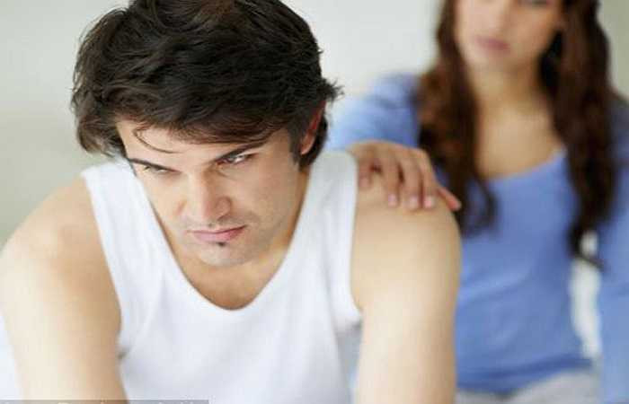 Vô sinh: Người nghiện internet, nghiện chơi game (hầu hết là nam) thường ngồi một tư thế duy nhất, điều này khiến cơ quan sinh dục bị chèn ép và không thể giải nhiệt được. Tình trạng này sẽ khiến cơ quan sinh dục bị hủy hoại, đồng thời làm giảm lượng tinh trùng và về lâu dài sẽ làm tăng khả năng vô sinh.