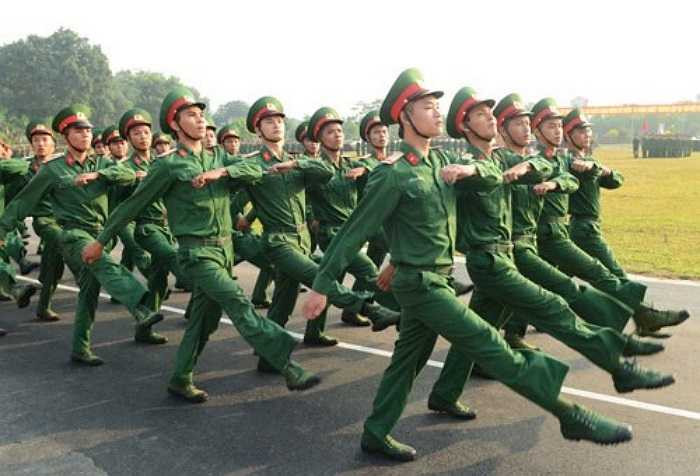 Rèn luyện đội ngũ. 