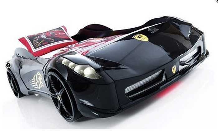 Kiểu giường Porsche khá được ưa chuộng, đặc biệt là dùng luôn 4 bánh xe làm chân giường