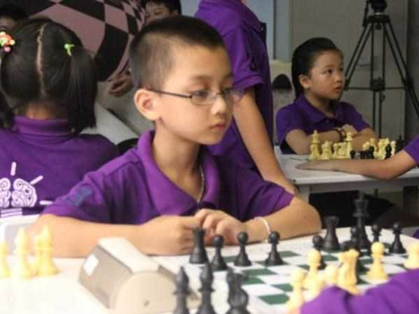 Học bổng chơi cùng kiện tướng