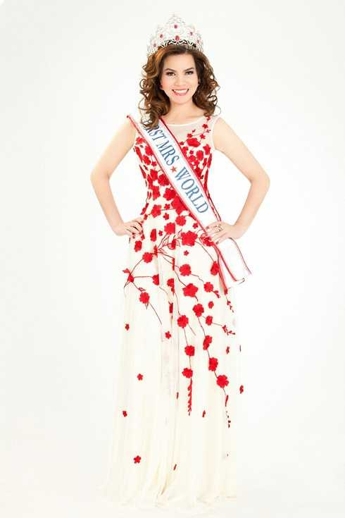 Hoa hậu Kim Hồng mở lòng ngày 20/10