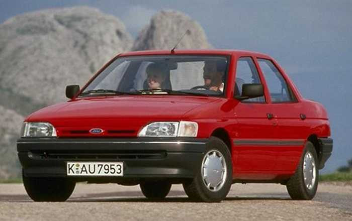 5. Ford Escort. Doanh số: 20 triệu xe. Mẫu xe dành cho châu Âu mà Ford sản xuất từ 1968-2000. Phiên bản tại thị trường Bắc Mỹ xuất hiện từ 1981-2003.