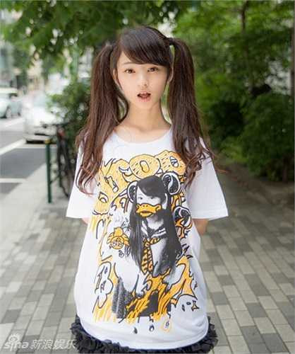 Ở Nhật, kiểu tóc buộc hai bên rất được các nữ sinh ưa chuộng.