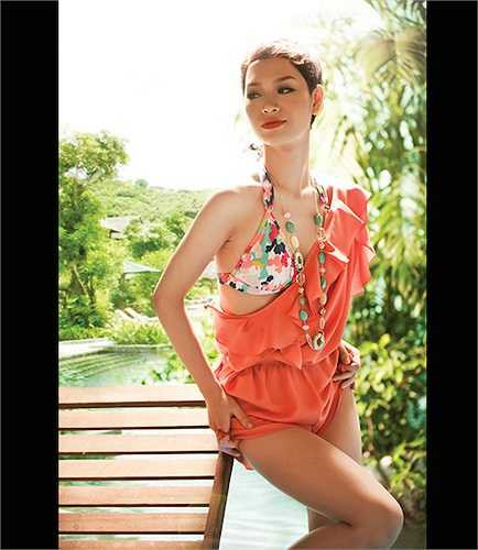 Một Trà My gợi cảm và mạnh mẽ với tóc tém 