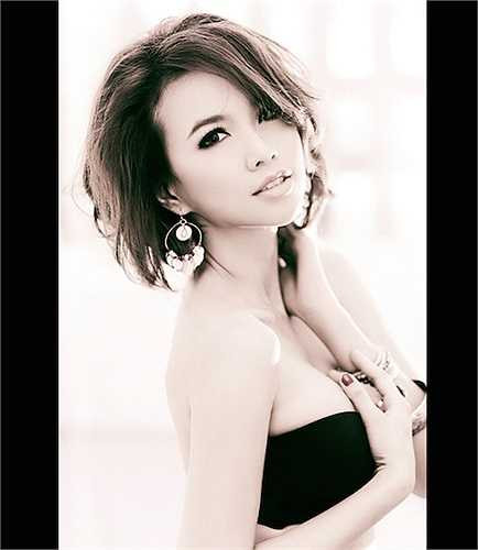 Với khuôn mặt nhỏ, cằm Vline, Đinh Ngọc Diệp thích hợp với mọi kiểu tóc 