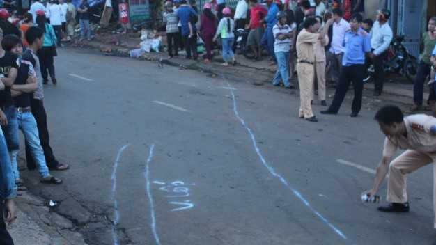 Nữ tài xế gây tai nạn liên hoàn, 10 người thương vong