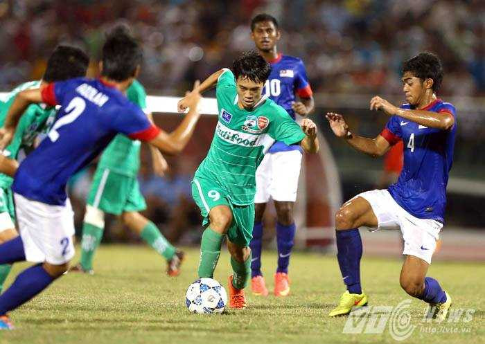 U19 HAGL Arsenal JMG chơi tấn công đẹp mắt (Ảnh: Quang Minh)