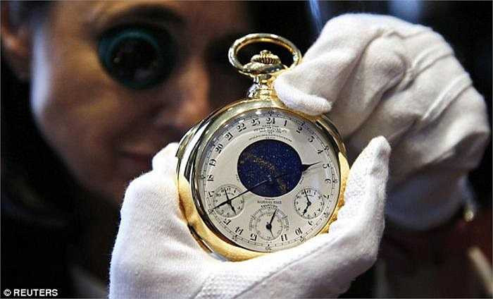 Với mức đầu tư lớn gấp 5 lần so với Packard, cuối cùng Graves đã có được thứ mình muốn. Sau khi Graves qua đời, chiếc đồng hồ của ông được bảo quản tại Bảo tàng Thời gian gần Chicago từ năm 1968 đến 12/1999. 