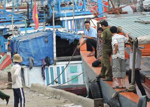 Lý Sơn,kẻ xấu, phá, cắt, dây neo tàu, hư hỏng, phá hoại