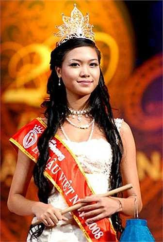 Hoa hậu Thùy Dung đăng quang HH Việt Nam 2008.
