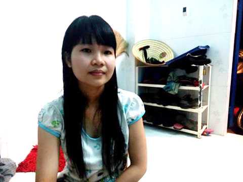 Bị bóp cổ, cướp xe máy, trên đường, đi làm về, hoang mang