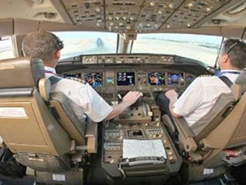 phi công, nữ tiếp viên, hàng không, thu nhập