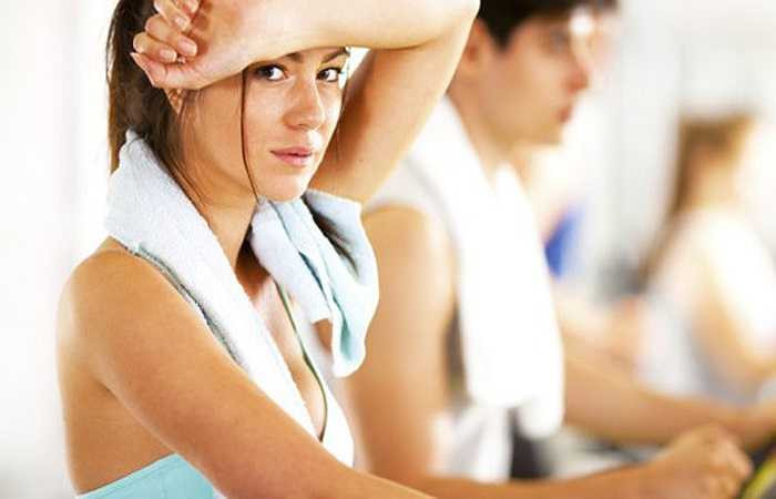 Sau luyện tập, đổ mồ hôi là một hiện tượng tự nhiên, mang lại cho bạn một tâm trạng tốt hơn. Đổ mồ hôi giúp cải thiện tâm trang, giúp bạn có suy nghĩ tốt và có thể đưa ra quyết định chính xác hơn.