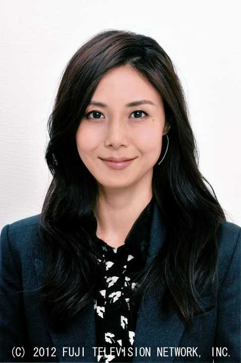 Fujisaki Toko – một nữ giám đốc xinh đẹp, tài năng và có một chút bí ẩn.