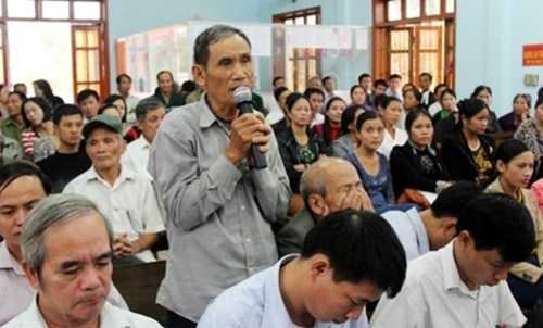 Vì sao gần 600 học sinh bị cấm đến trường 2 tháng?