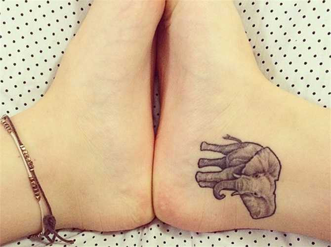 13. Làm đến khi ưng ý nhất: Cần là người khó tính đối với mỗi ghi dấu lên cơ thể. Khi xăm mình xong nếu như không vừa ý hoặc về nhà không thấy hài lòng, không nên ngại mà quay trở lại nhờ thợ xăm sửa lại đến khi hoàn hảo. Bởi hình xăm nào cũng có ý nghĩa quan trọng với chủ nhân và tồn tại mãi mãi theo thời gian.