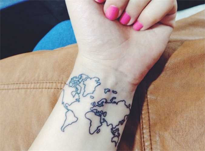 14. Xăm vì mình: Thực tế, đừng chịu tốn tiền và đau đớn vì những thứ mình ghét bỏ. Do đó, chỉ nên xăm cho bản thân, với những hình thực sự thích và ý nghĩa. Từ bỏ ngay suy nghĩ xăm tên người yêu cũ, kẻ thù... là lời khuyên của nhiều dân mạng.