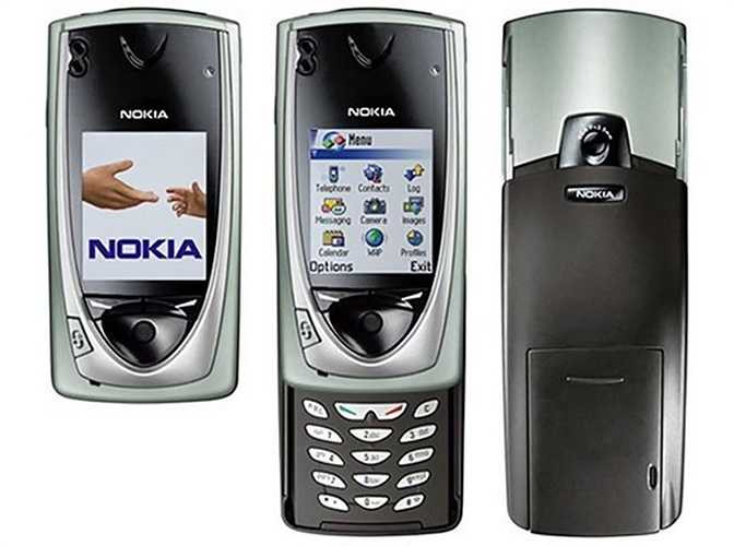 Nokia 7650 (2001) là smartphone đầu tiên của Nokia trang bị hệ điều hành Symbian