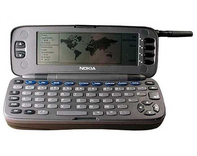 Nokia 9000 Communicator (1996) là điện thoại nhắn tin và đầu tiên trong dòng Communicator. Sản phẩm nổi tiếng khi được nam diễn viên Val Kilmer sử dụng trong bộ phim The Saint, cũng như các diễn viên Anthony Hopkins và Chris Rock sử dụng trong bộ phim Bad Company.