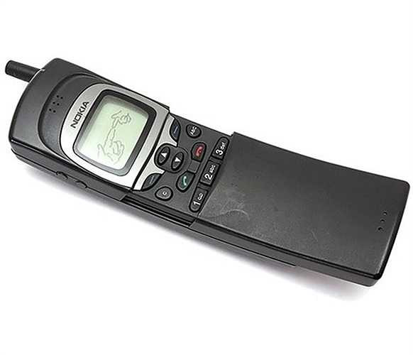 Nokia 8110 (1996) là chiếc điện thoại đầu tiên sở hữu thiết kế dạng trượt, nhưng độ cong chính là nguyên nhân giải thích vì sao 8110 còn được gọi dưới biệt danh điện thoại quả chuối.