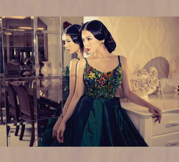 Sau đó, Lệ Quyên sẽ có mặt tại Việt Nam để ra mắt album Vùng tóc nhớ đến khán giả bằng hai đêm nhạc tại phòng trà Không Tên ngày 7-8/11.